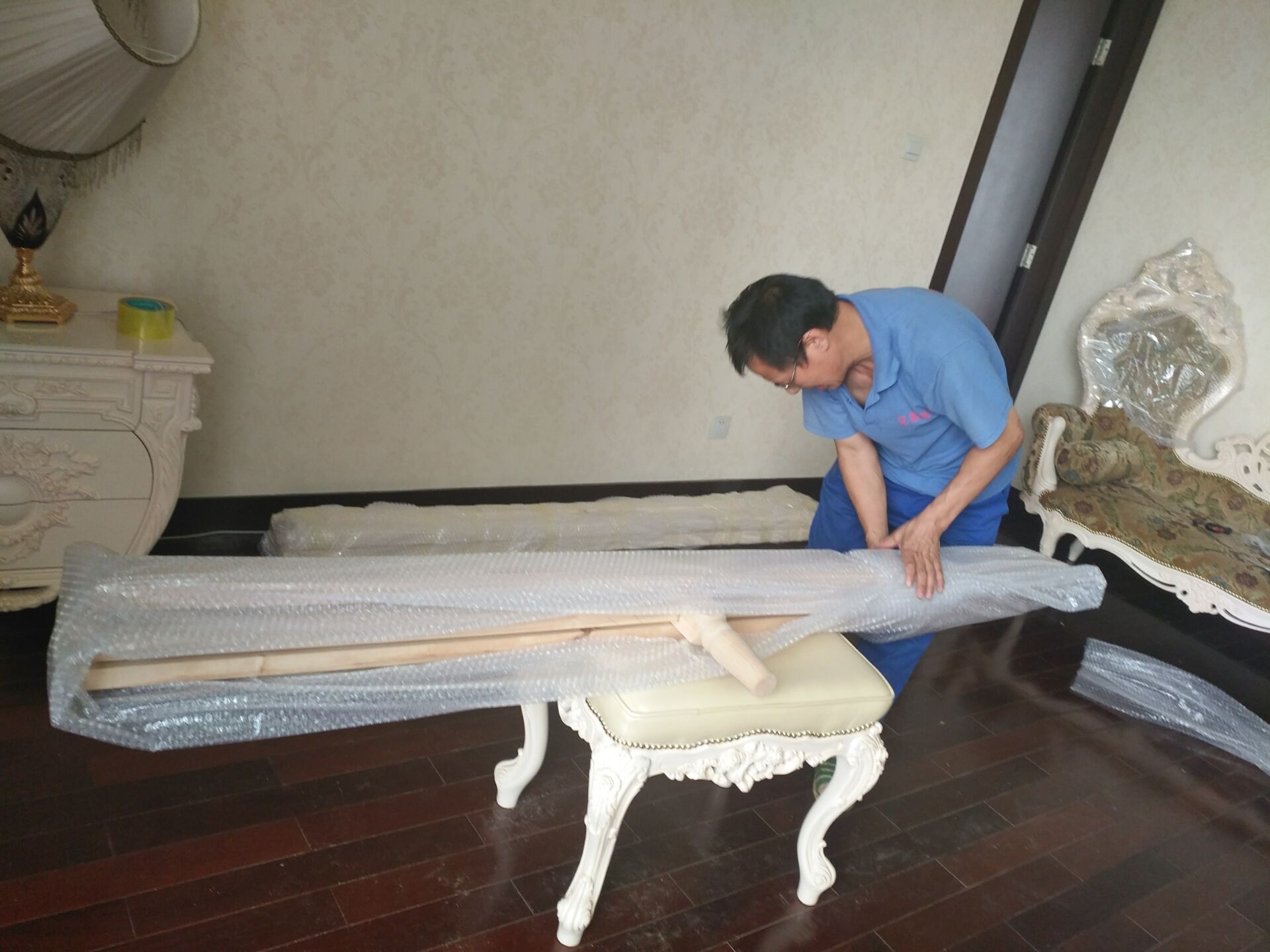 <b>北京小红帽搬家公司如何提升朝阳搬家公司网站</b>